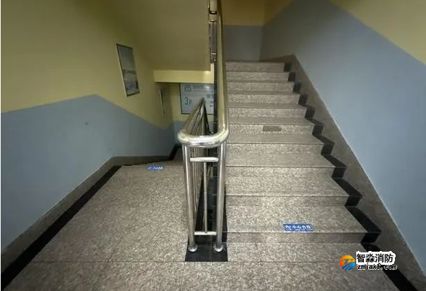 各類場所疏散樓梯最小凈寬度要求匯總