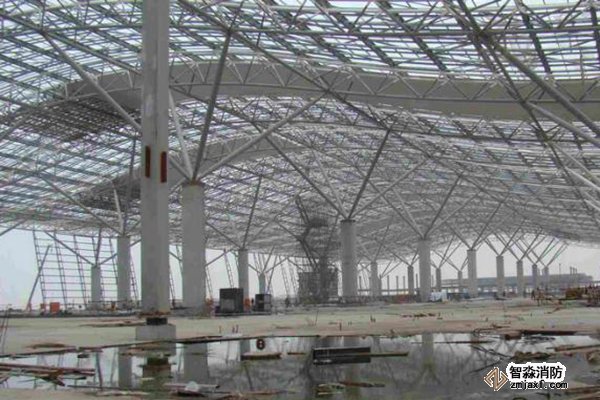 廠房需要設(shè)置貨梯或消防梯時(shí)，由建筑加固公司